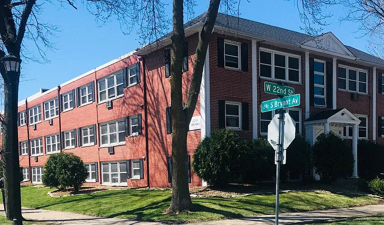 Bryant Avenue Apartments — Photo 2