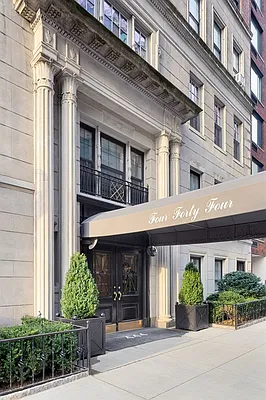 Sold by Corcoran | media 34