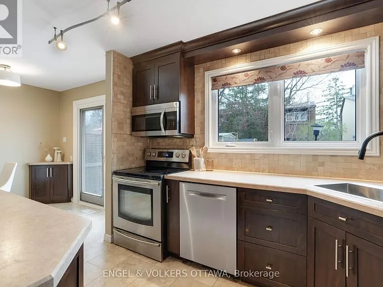 2111 Montreal Rd #33 — Photo 6