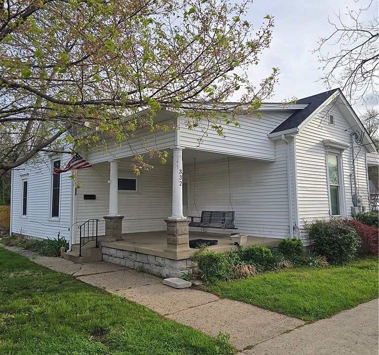 1st image of 332 East Chestnut Street