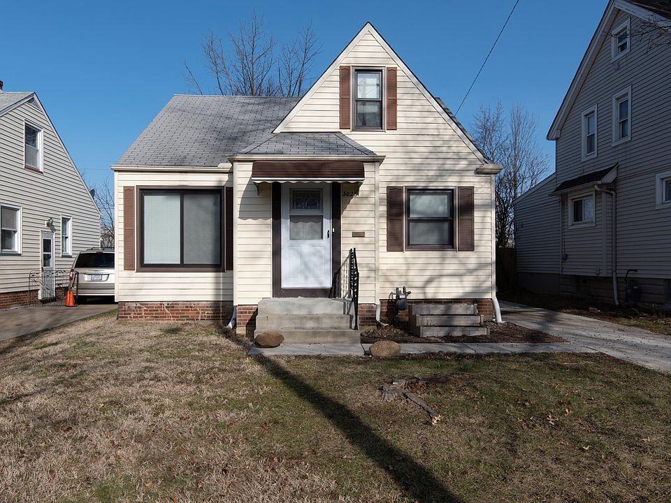 1st image of 3026 Lincoln Blvd