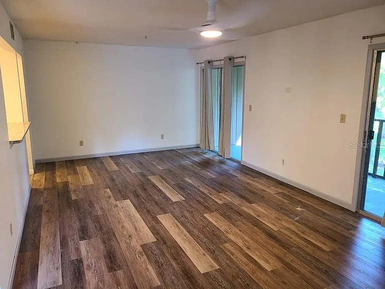 120 Hibiscus Woods Ct #4B — Photo 24