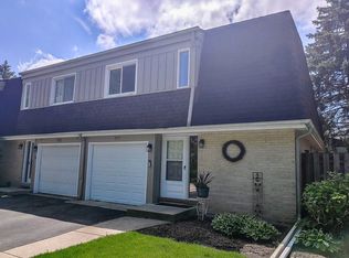 617 Maiden Ln, Glen Ellyn, IL 60137