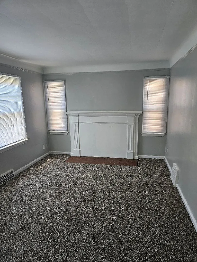 5786 Neff - For Rent 3 Bed 1.5 Bath! — Photo 2