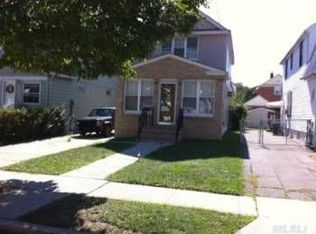 9008 218th Pl, Queens Village, NY 11428