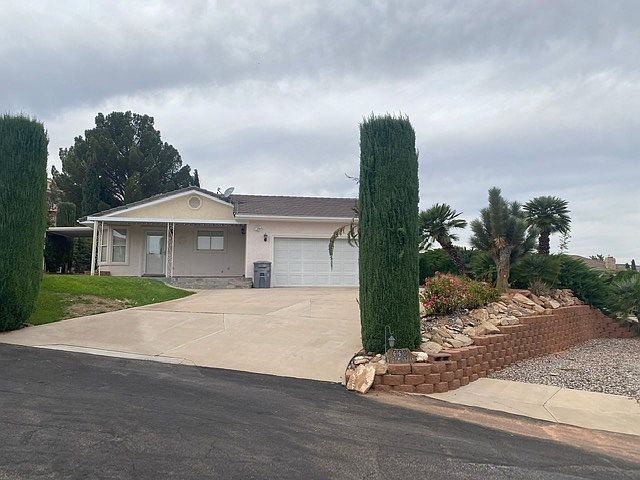 1st image of 660 E Vermillion Ave