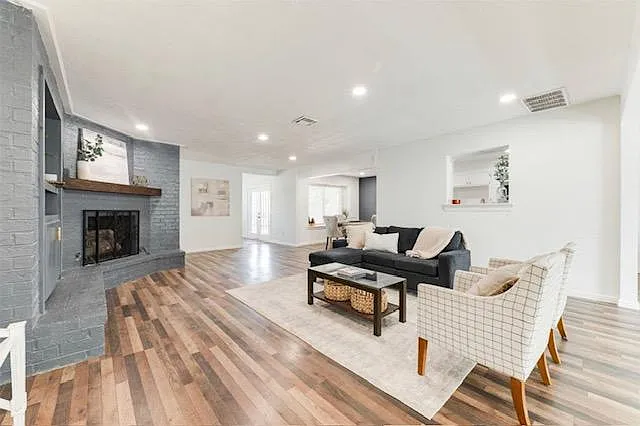 12213 Sylvester Dr — Photo 11
