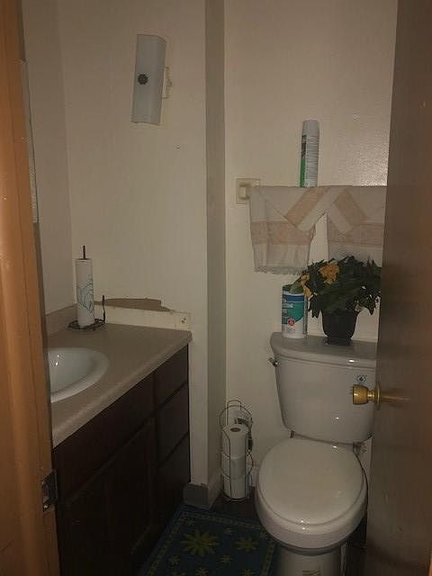 Half bath off Living room