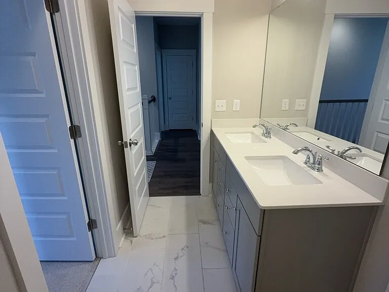 393 Oak Park St — Photo 24
