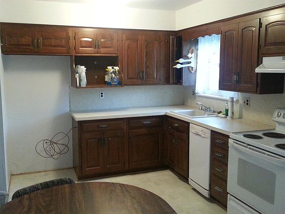 4th image of 7351 N Wildwood St