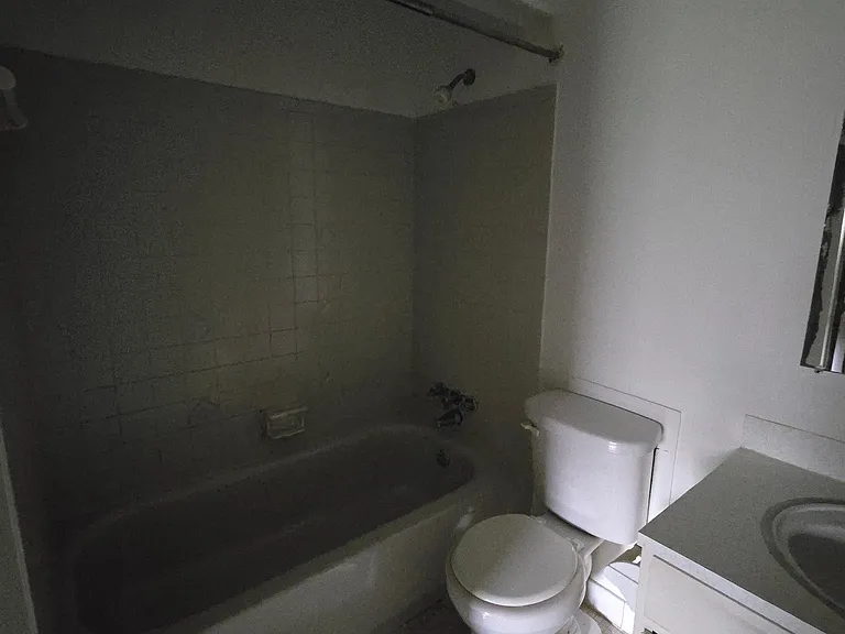 2061 Tremainsville Rd #6 — Photo 10