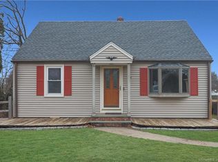 34 Ambler Dr, Norwalk, CT 06851