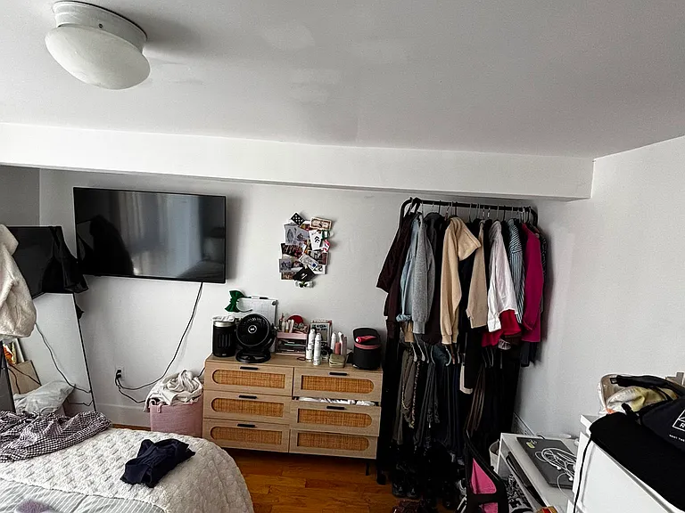 141 Dupont St #4B — Photo 12