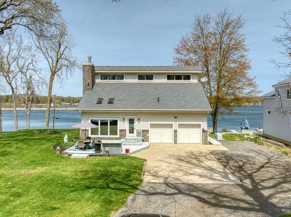 200 Evans Trl, Tipton, MI 49287