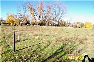 2nd image of 10302 W River Rock Ln