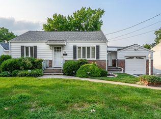 56 Normandy Rd, Colonia, NJ 07067