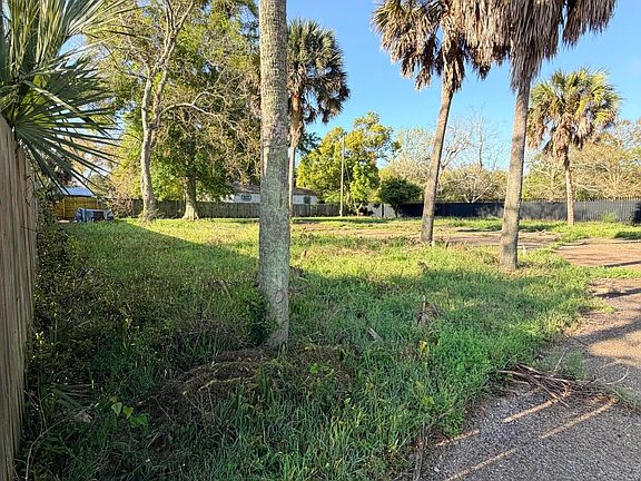 2nd image of 367 Forrest Ave