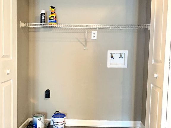 5th image of 604 Cory Dr APT B