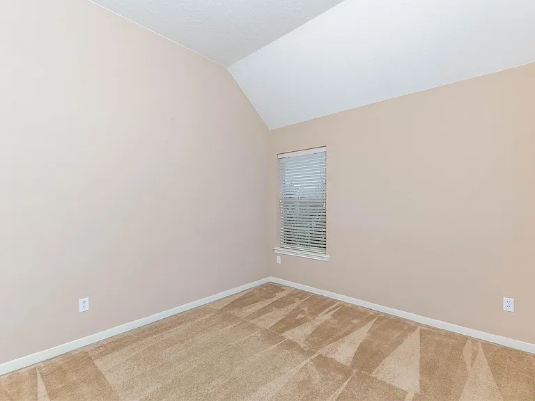 2201 Signal Hill Dr — Photo 35