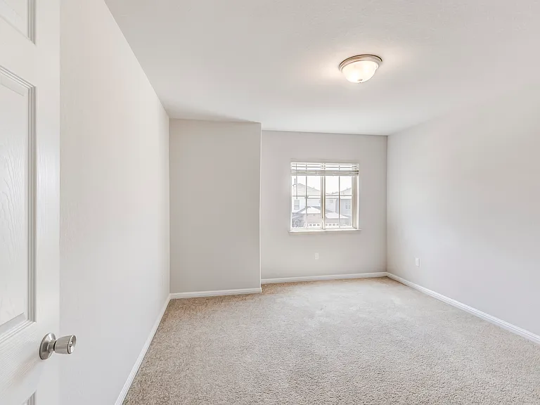 425 Arrowhead Vine St — Photo 27