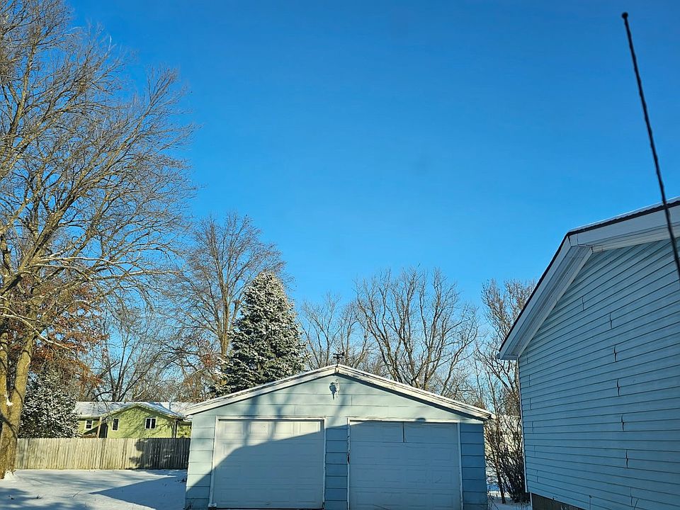 2nd image of 1519 Jefferson St