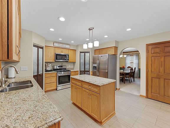 2nd image of 2045 Blossom Dr
