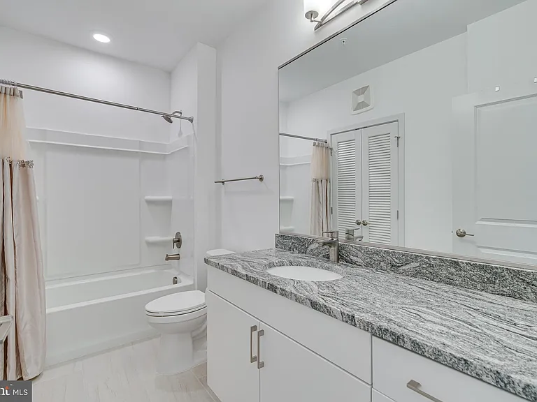 10755 Fairgrounds Dr #326 — Photo 12