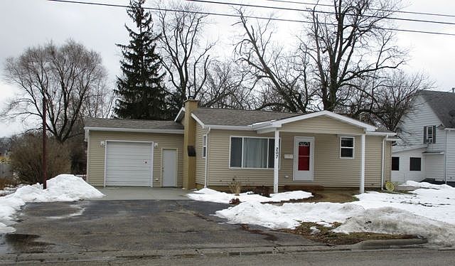 1st image of 207 E McClure St