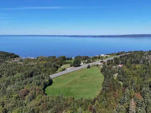 204 High Way, Irish Cove, NS B2E 1E5