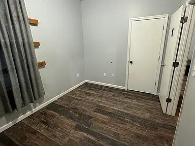 16 Alexander St #1 — photo 4 of 6