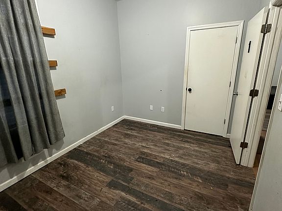 5th image of 16 Alexander St Floor 1