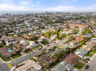 490 E 16th St, Costa Mesa, CA 92627