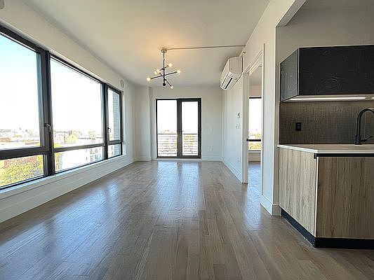 1st image of 2708 Snyder Ave #426