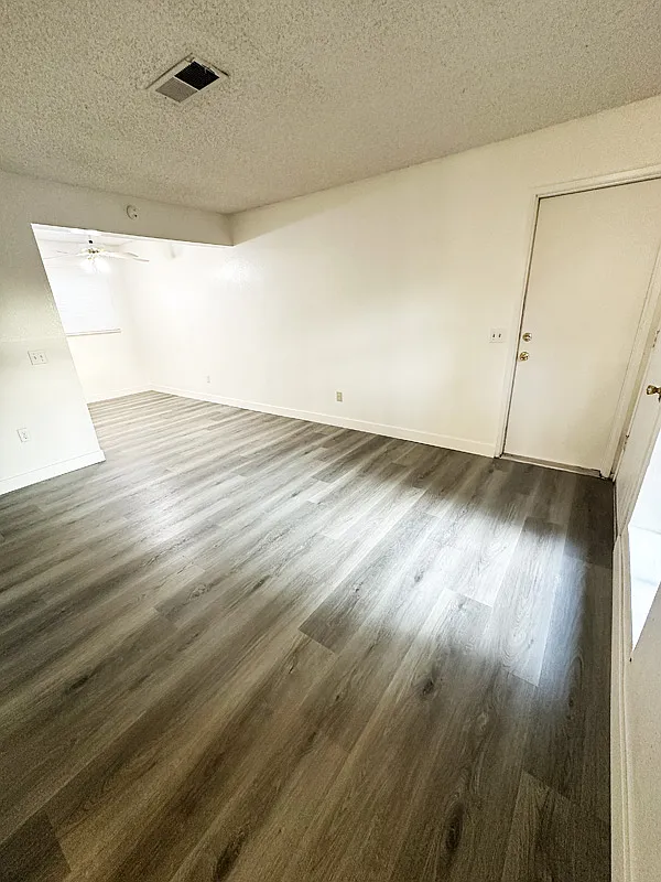 2 bed, 1.5 bath, $2,295 — Photo 4