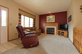 2nd image of 4671 Paramount Dr NE