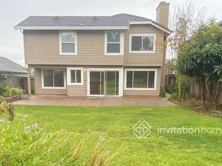 152 Drake Ct — Photo 11