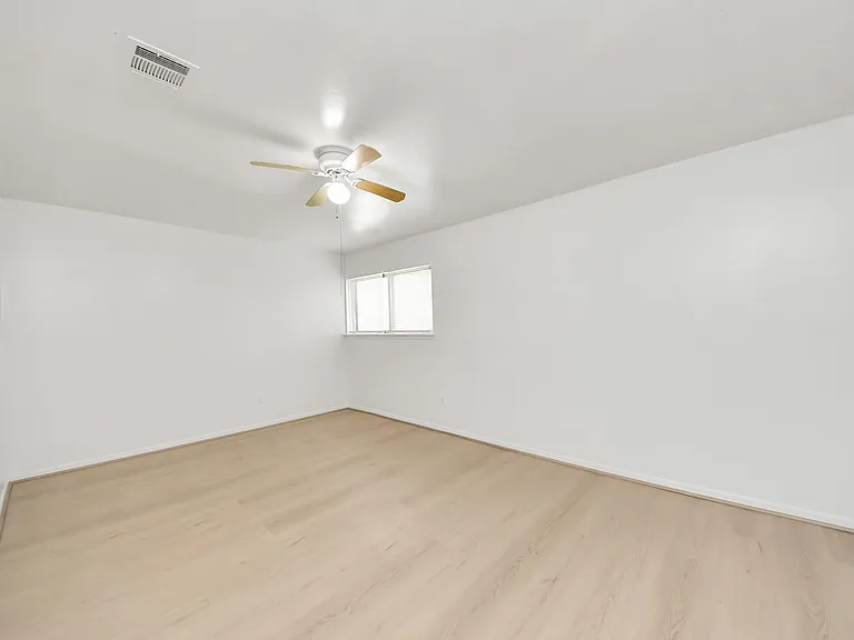 9131 Rentur Dr — Photo 17