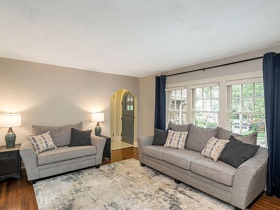 4th image of 1232 Paxton Ave