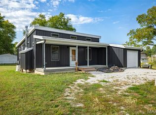 207 Mine Rd, Sawyerville, IL 62085