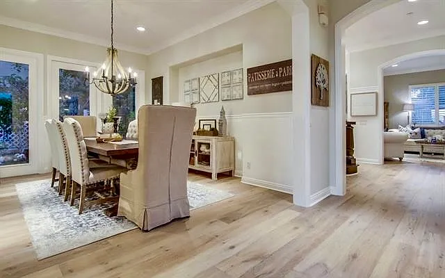 Formal dining room