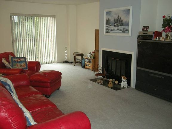 2nd image of 55 N Broadway APT 2-24