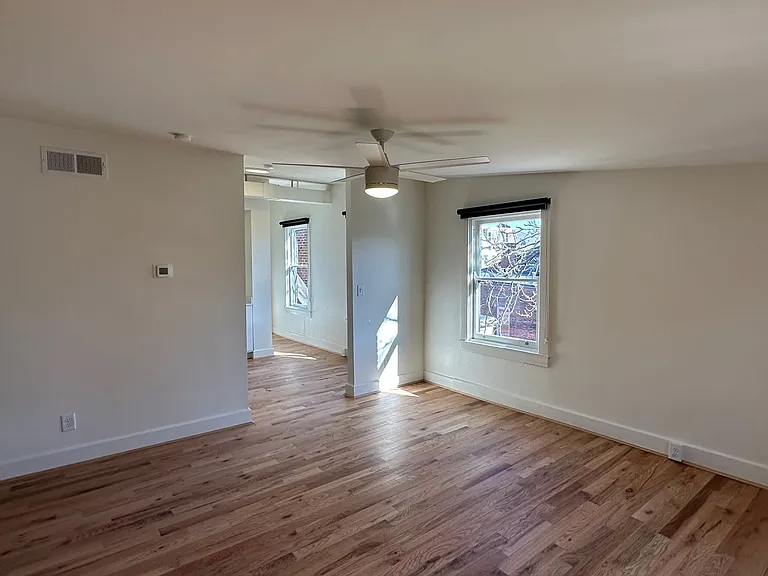 1329 Main St — Photo 5