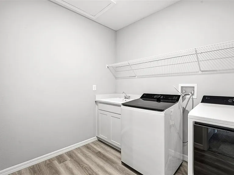 10497 Farm Hill Ave — Photo 48