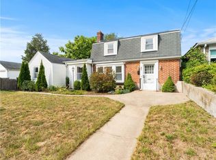 27 Potter St, Cranston, RI 02910