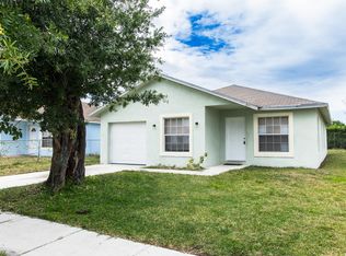 2636 W 28th St, Riviera Beach, FL 33404