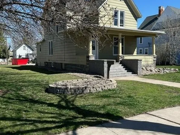 313 E 5th St, Redwood Falls, MN 56283