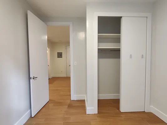 Rented by Signature Property Realty | media 25