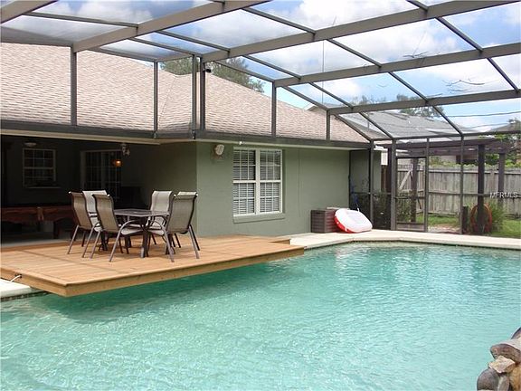 3rd image of 1009 Ireland Dr