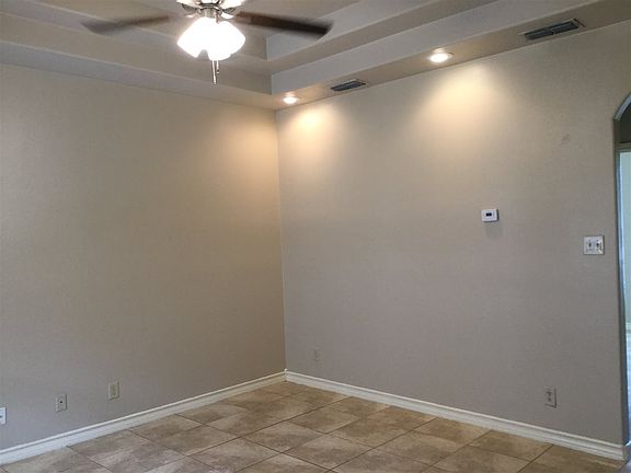 3rd image of 710 Alta Vista Dr #119