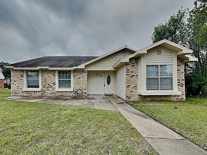 1106 Highmont Pl — Photo 1